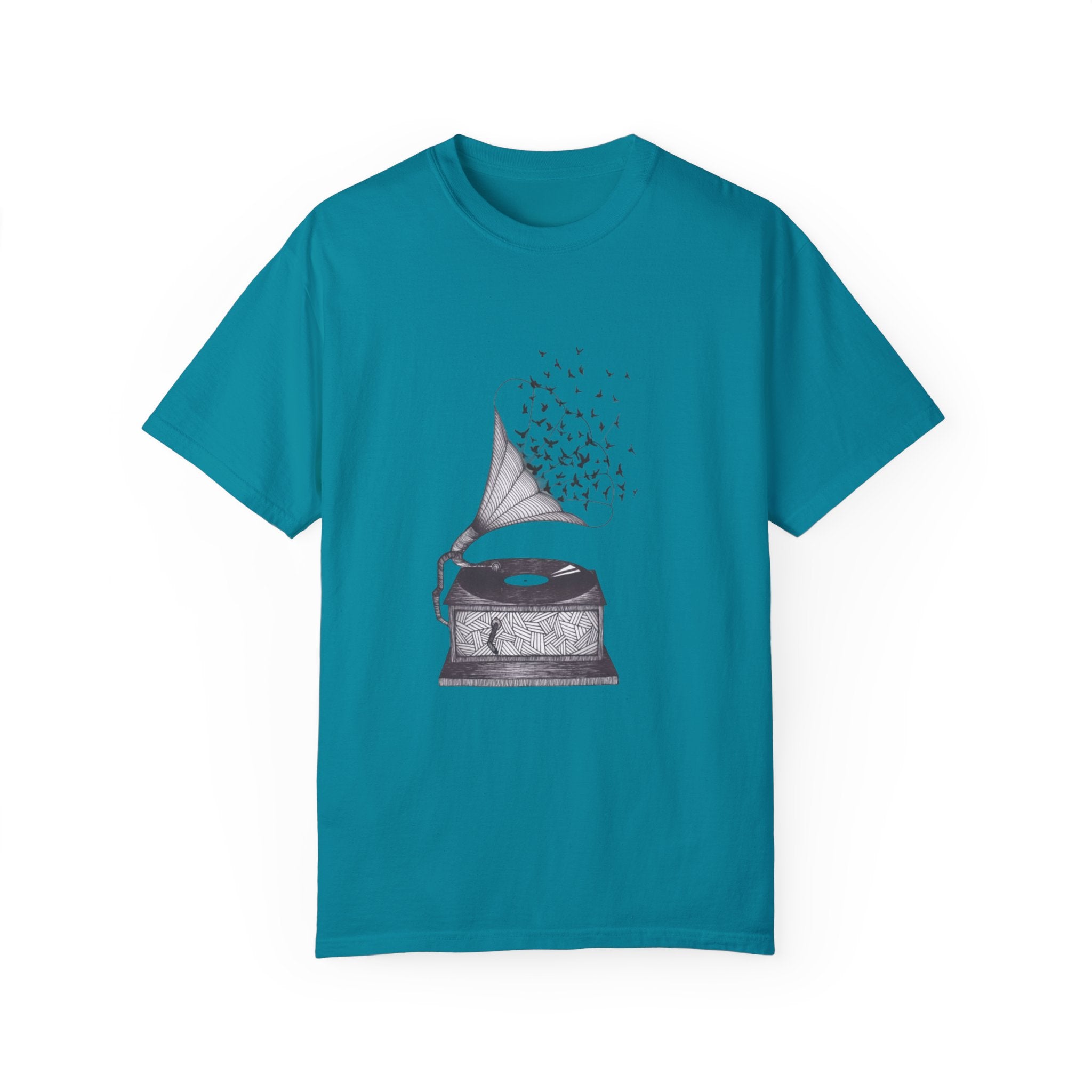 Escape T-Shirt – Minimalist Adventure Graphic Tee for Free Spirits