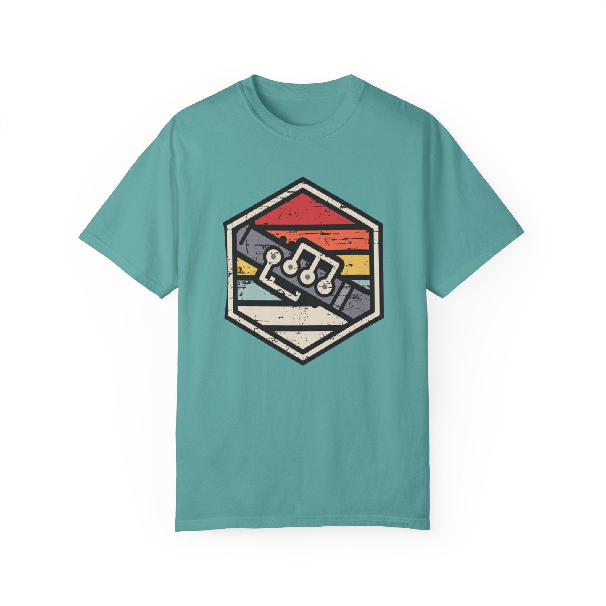 Retro Badge Oboe T-Shirt – Vintage Woodwind Music Tee for Oboists & Band Fans
