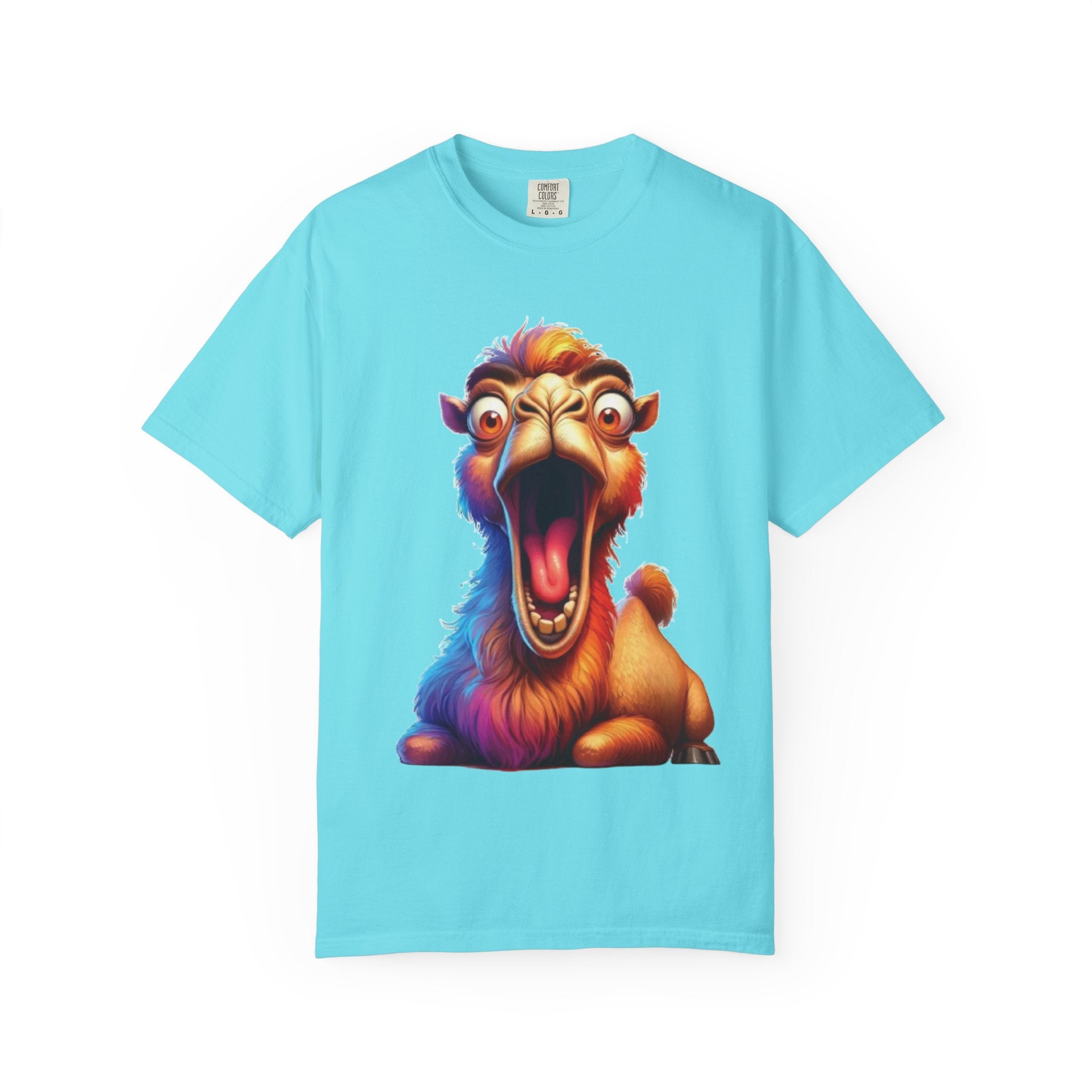 Hilarious Screaming Camel Cartoon – Desert Chaos Meme T-Shirt
