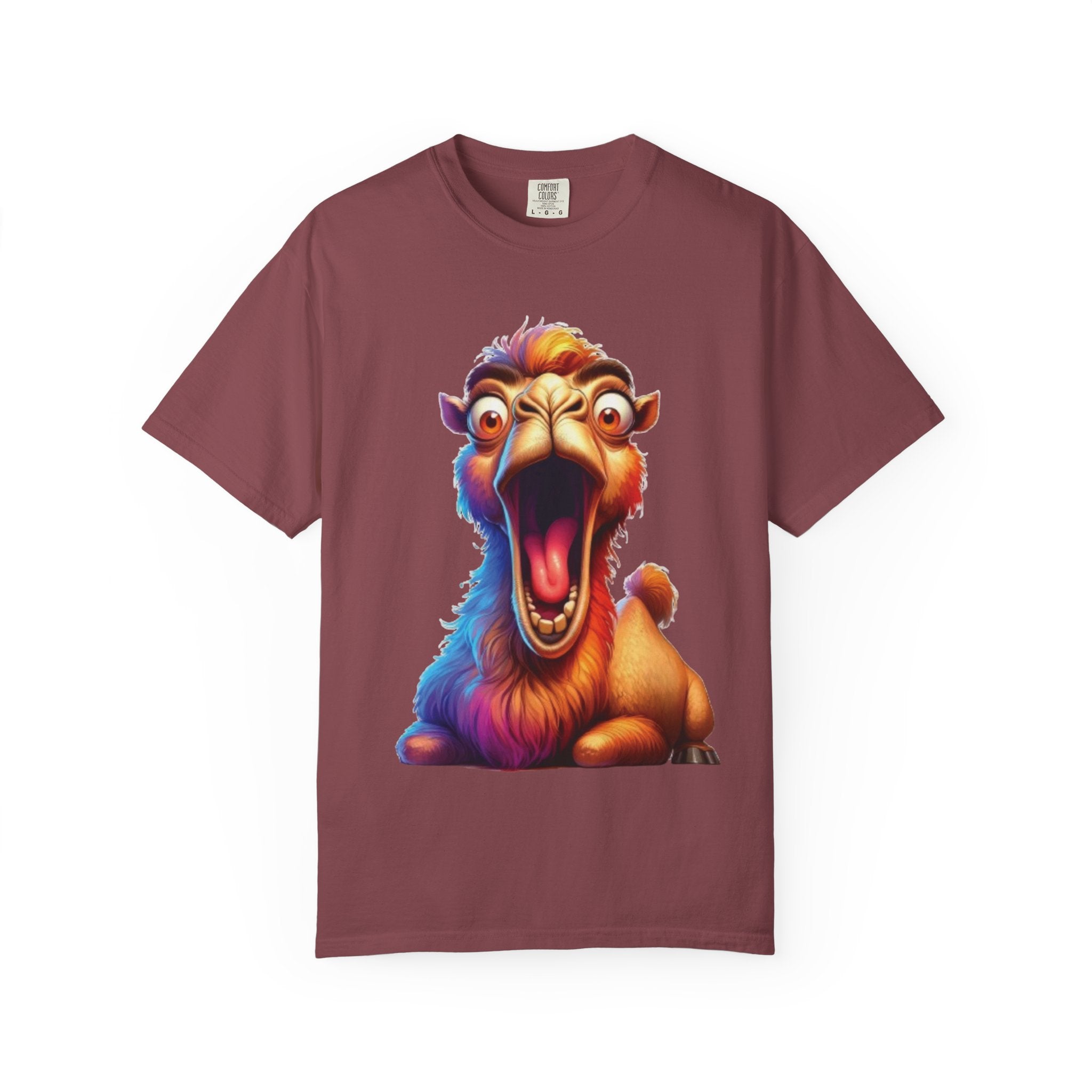 Hilarious Screaming Camel Cartoon – Desert Chaos Meme T-Shirt