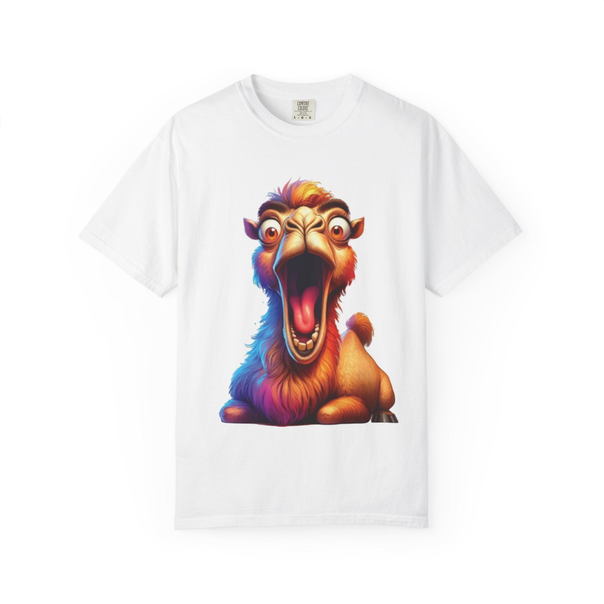 Hilarious Screaming Camel Cartoon – Desert Chaos Meme T-Shirt