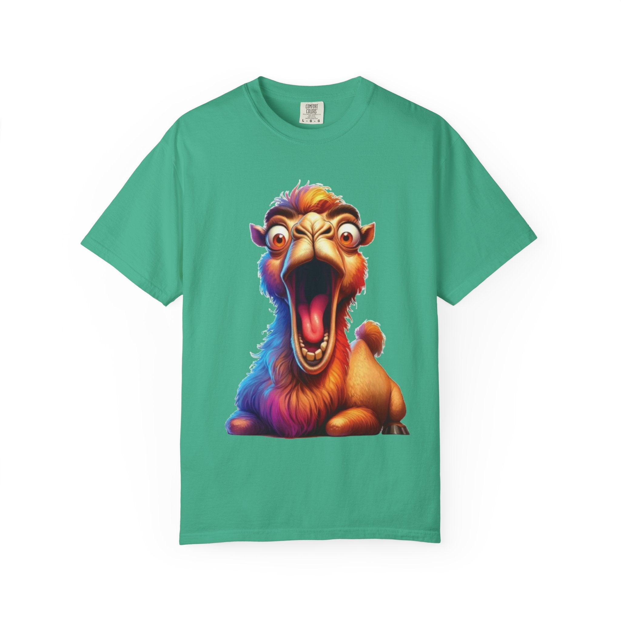 Hilarious Screaming Camel Cartoon – Desert Chaos Meme T-Shirt