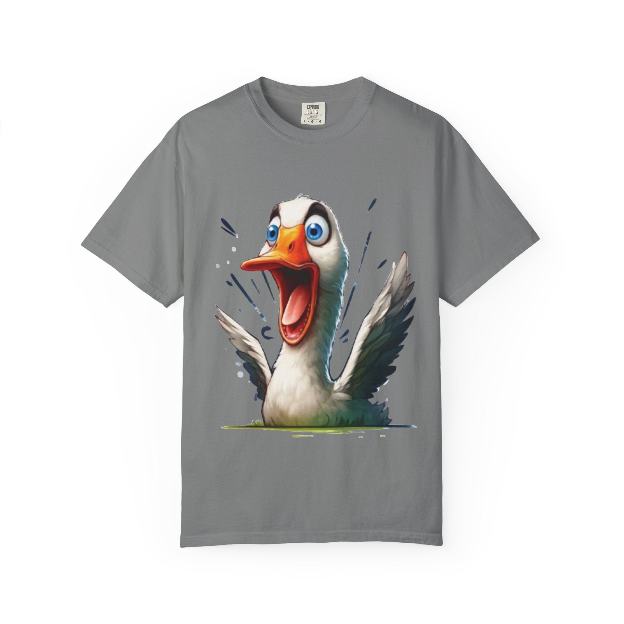 Hilarious Screaming Swan Cartoon – Graphic Tee for Meme Lovers
