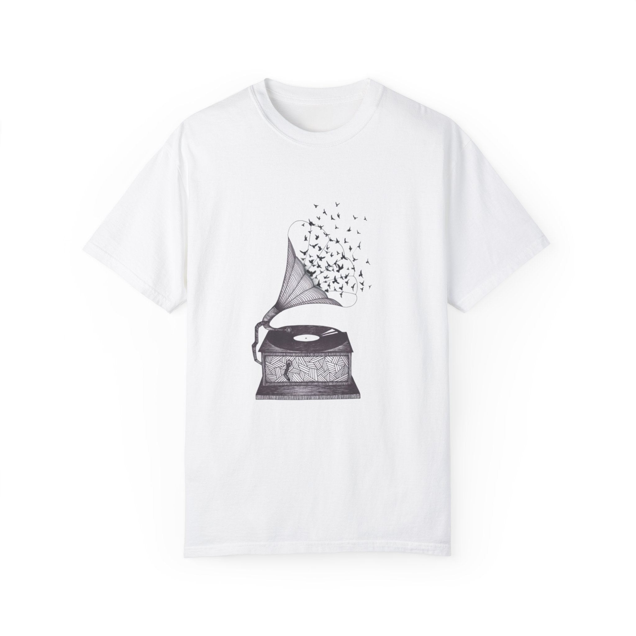 Escape T-Shirt – Minimalist Adventure Graphic Tee for Free Spirits
